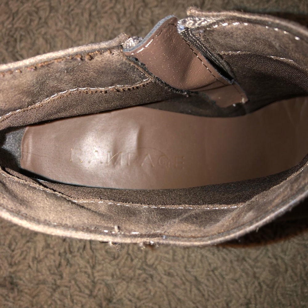 Rampage Women’s Heeled Ankle Boots Taupe Suede Booties - Picture 4 of 4